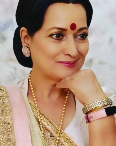 Himani Shivpuri Gets Nostalgic Over DDLJ Throwback Clip