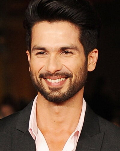 Shahid Kapoor’s poop emoji debate has fans in splits