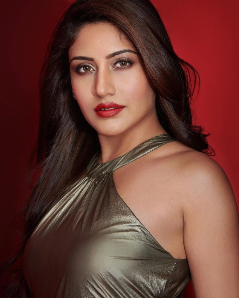 Surbhi Chandna Gets Emotional as Ishk Dum Aur Idli Rasam Season 1 Wraps