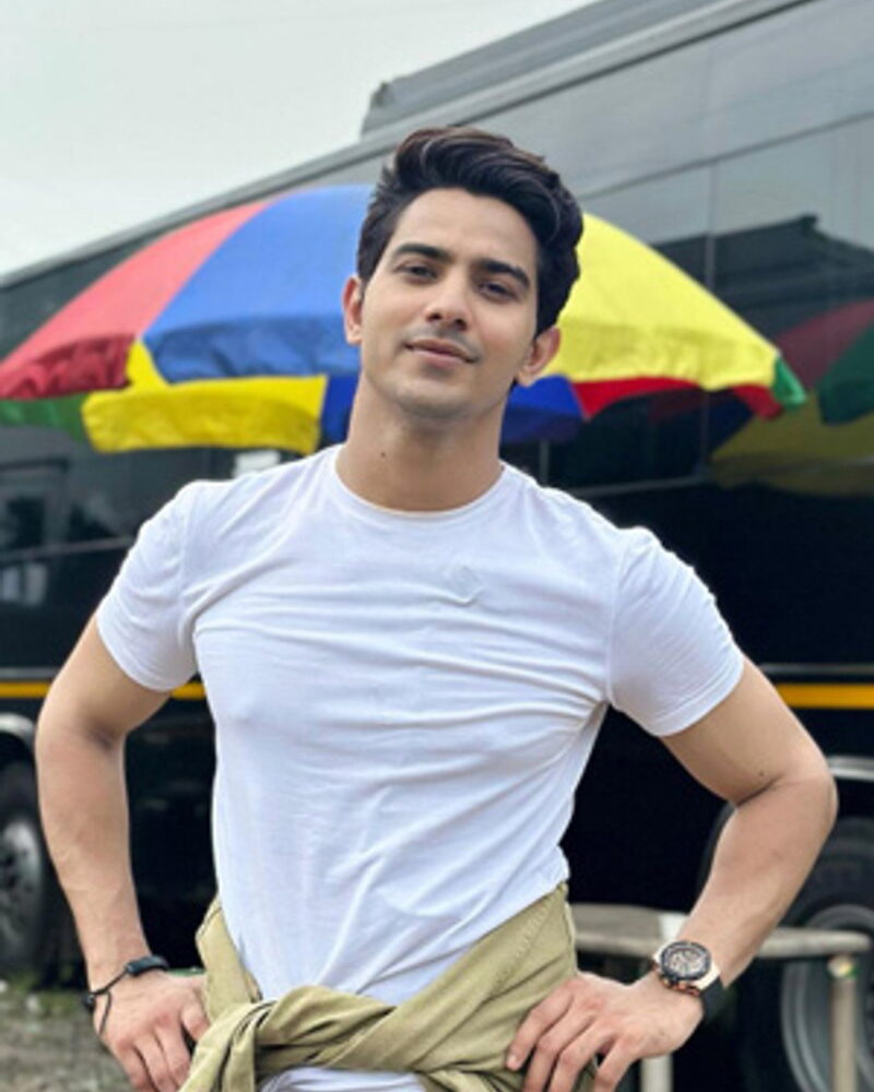 Star Plus’ New Jodi Ishaan-Noyonika Steal The Show Before Sairaab Debut